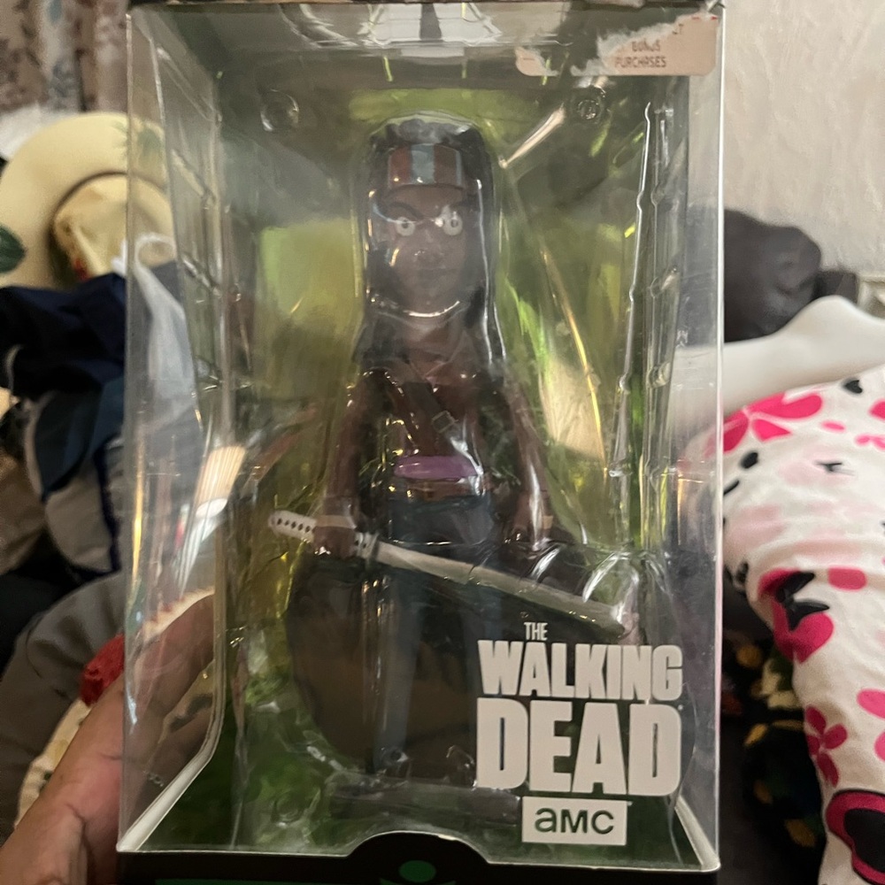 Michonne Figure - Multicolor - Picture 4 of 4